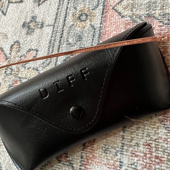 Diff Eyewear Prescription Glasses - Picture 8 of 9